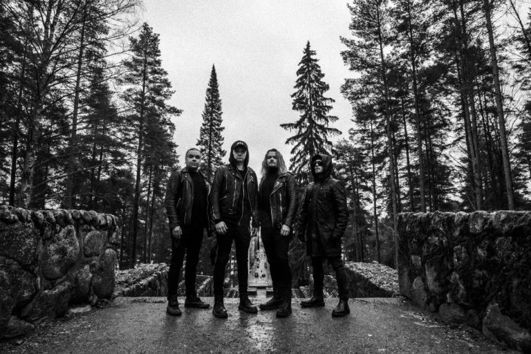 Inverse News: Serpent Gates, viene con arrebato antirreligioso