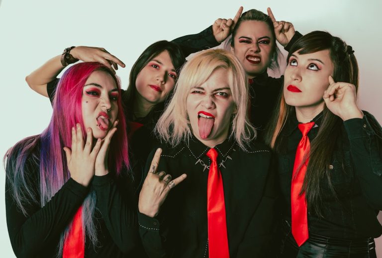 Bloody Benders, disrupción total